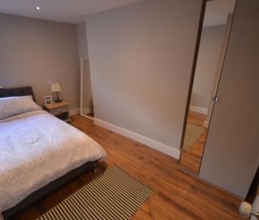 26 Grand Canal Street Lr, Dublin 2 (3 bed) - Photo 3