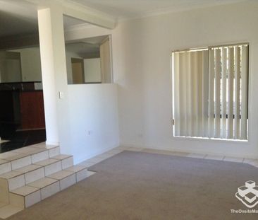 Large family home in Camira - Photo 1