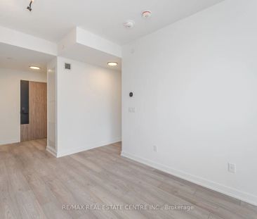 1007 The Queensway #731 - Photo 2