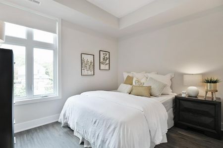 16 Champagne Avenue South - 204 - Photo 2