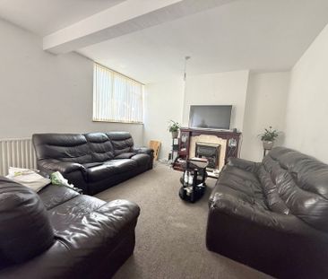 Coventry Road, Exhall, Coventry - - Photo 1