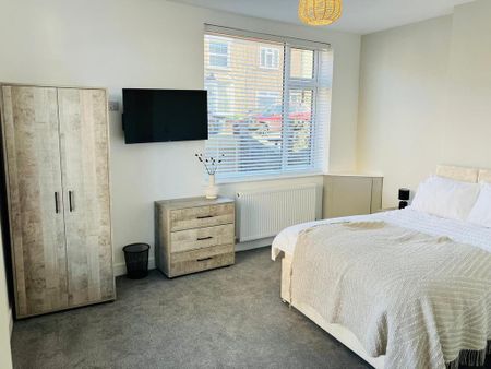 1 bedroom house of multiple occupation to rent - Photo 4