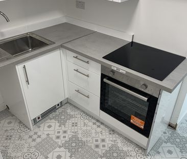 1 Bed Flat, Mortimer Road, BN3 - Photo 3