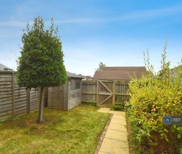 3 bedroom terraced house to rent - Photo 6