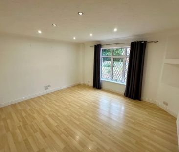 The Hall Close - Photo 1