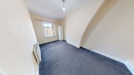 2 bedroom terraced house to rent - Photo 2