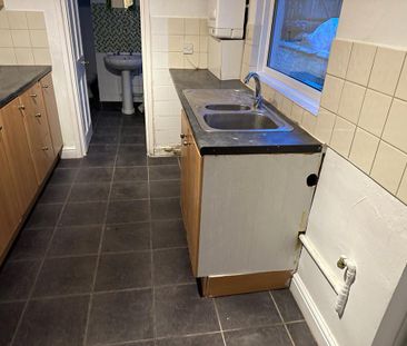 3 bedroom terraced house to rent - Photo 6