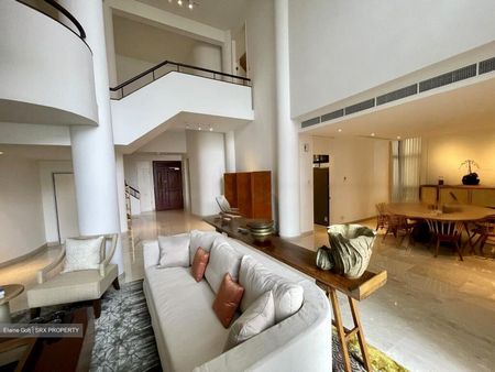 The Colonnade (D10), Condominium - For Rent - Photo 2