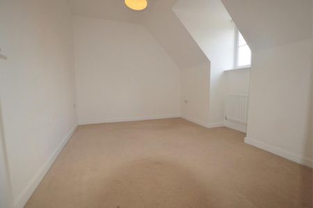 4 bedroom townhouse to rent - Photo 5