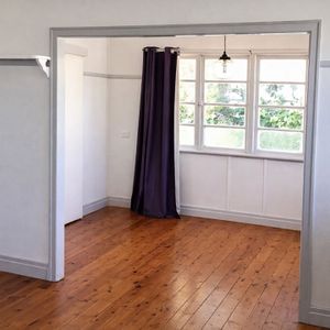 Neat 3 Bedroom Home in Harristown - Photo 2