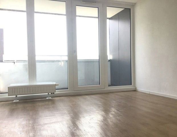 Großzügige 3-Zimmer-Wohnung mit tollem Balkon! - Photo 1