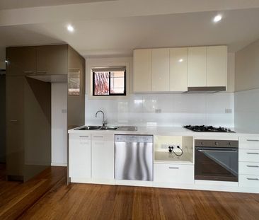 Modern One Bedroom Apartment - Photo 1
