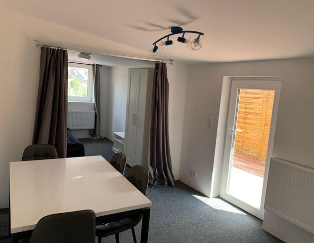 <h1 class="md:text-xl md:leading-6 mt-4 md:mt-10 lg:mb-6 mb-3 text-primary-500 font-semibold text-base leading-5"> Wohnung in Brandenburg an der Havel (Plaue) </h1> - Foto 1