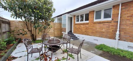 Renovated 2-Bedroom Waterview Unit – Move-In Ready! - Photo 3