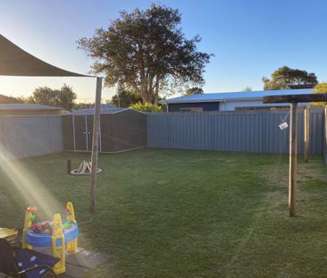 Your Coastal Oasis Awaits: Steps from Shelly Beach! - Photo 5