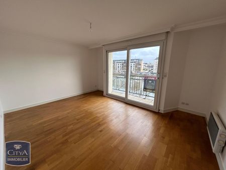 Location Appartement 3 pièces 92m² LAVAL 53000 - Photo 2