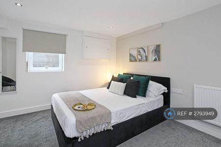 1 bedroom in a house share to rent - Photo 4