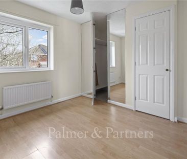 2 bedroom end of terrace house to rent - Photo 1