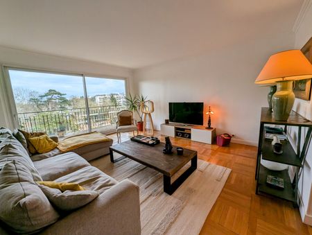 Tout savoir sur cet appartement dans le quartier Centre-La Prairie, à Ville-d'Avray - Photo 2