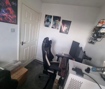 2 bedroom end of terrace house to rent - Photo 4