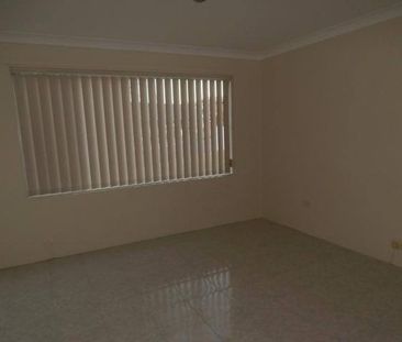 4 BEDROOM HOUSE WITH 1 BEDROOM GRANNY FLAT - Photo 3