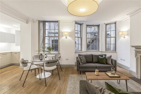 A two bedroom, two bathroom flat situated within a period conversion just a short distance from Marylebone High Street and Regents Park. - Photo 4