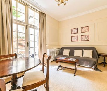 Studio to rent - Photo 2