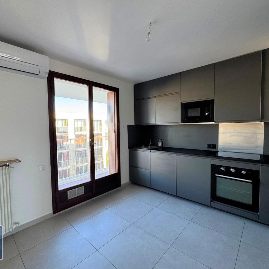 Location Appartement 3 pièces 70m² MARSEILLE 5ème - Photo 1