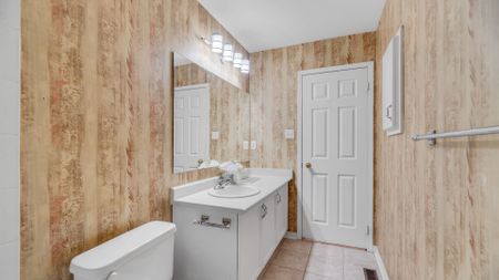 For Lease - 5090 Fairview Street Unit# 61, Burlington, Ontario - Photo 3