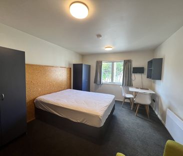 Studio Apartment in Mount Cook - Photo 5