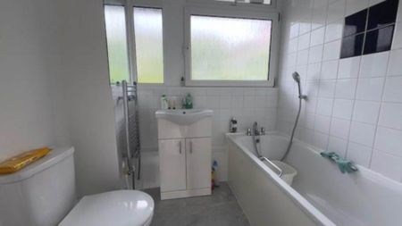 Dagmar Court, Island Gardens - Photo 4