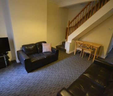3 bedroom terraced house to rent - Photo 4