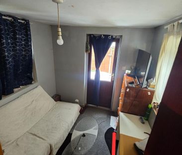 2 bedroom bungalow to rent - Photo 1