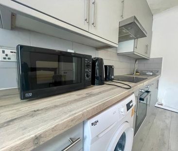 2 bedroom maisonette to rent - Photo 3