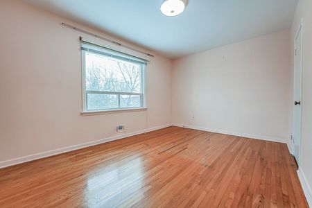 For Lease - 12 North Heights Road Unit# Upper, Toronto, Ontario - Photo 5