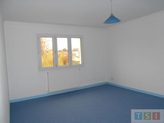 Location Appartement 3 pièces 77m² LANNEMEZAN 65300 - Photo 1