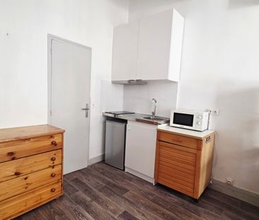 Location Appartement 1 pièce 29m² ORLEANS 45000 - Photo 2