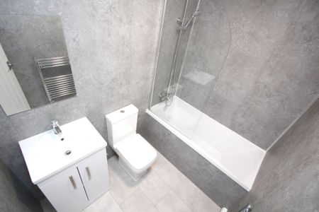 2 Bed Flat – Epsom (Kingston Road, KT19) - Photo 3