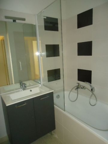 Location Appartement 3 pièces 55m² - Photo 5