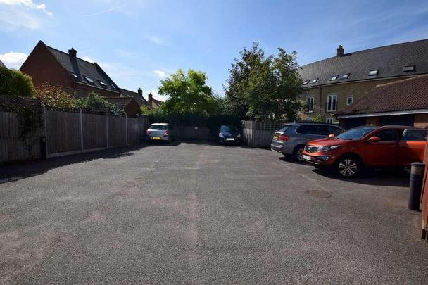 Elgar Drive, Witham, CM8 - Photo 1