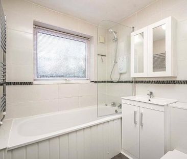 2 bedroom flat to rent - Photo 6