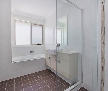 23 Saxon Lane, Rouse Hill NSW 2155 - House For Rent | Domain - Photo 5