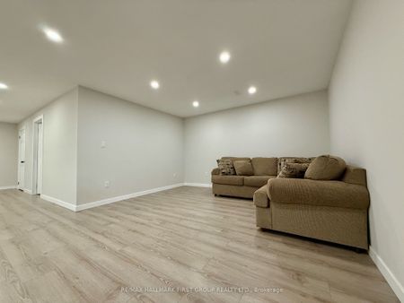 For Lease - 12 Crombie Street, Clarington, Ontario - Photo 4