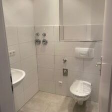 Breitscheidstr. 106, Wohnung 1 ~~~ Balkon, Bad mit neuer Dusche statt Wanne, Keller - Photo 1