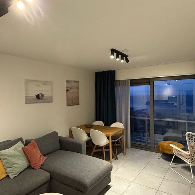 Appartement te huur in Oostende voor € 750 met 1 slaapkamer - Photo 1