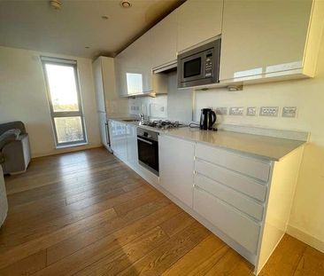 Bromley Road, London, SE6 - Photo 6