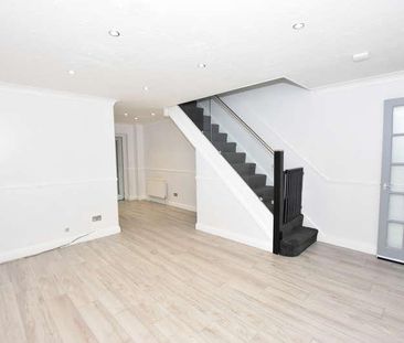 Worthing Mews, Martello, CO15 - Photo 5