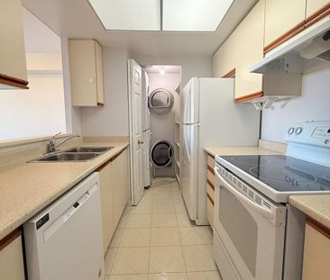 For Lease - 1001 Cedarglen Gate Unit# 616, Mississauga, Ontario - Photo 6