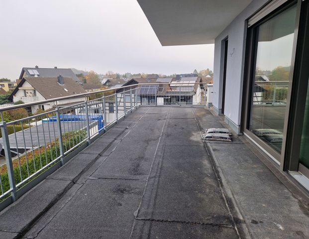 Exklusives Wohnen im Neubau – Penthouse mit XXL-Balkon und Blick auf das Siebengebirge - Photo 1