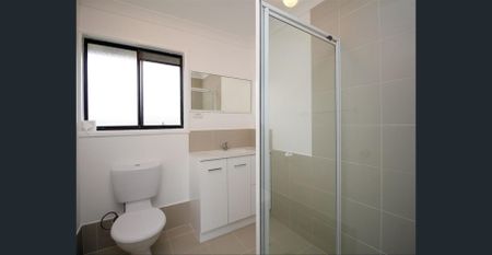 Modern Townhouse In Secure Complex - Photo 2